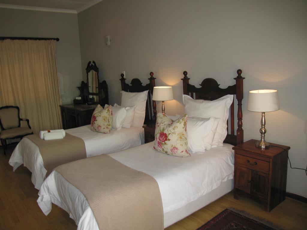 Beaufort Manor Country Lodge Beaufort West Ngoại thất bức ảnh